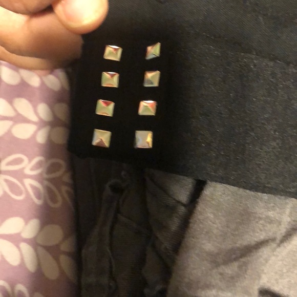 Capris - Picture 4 of 4